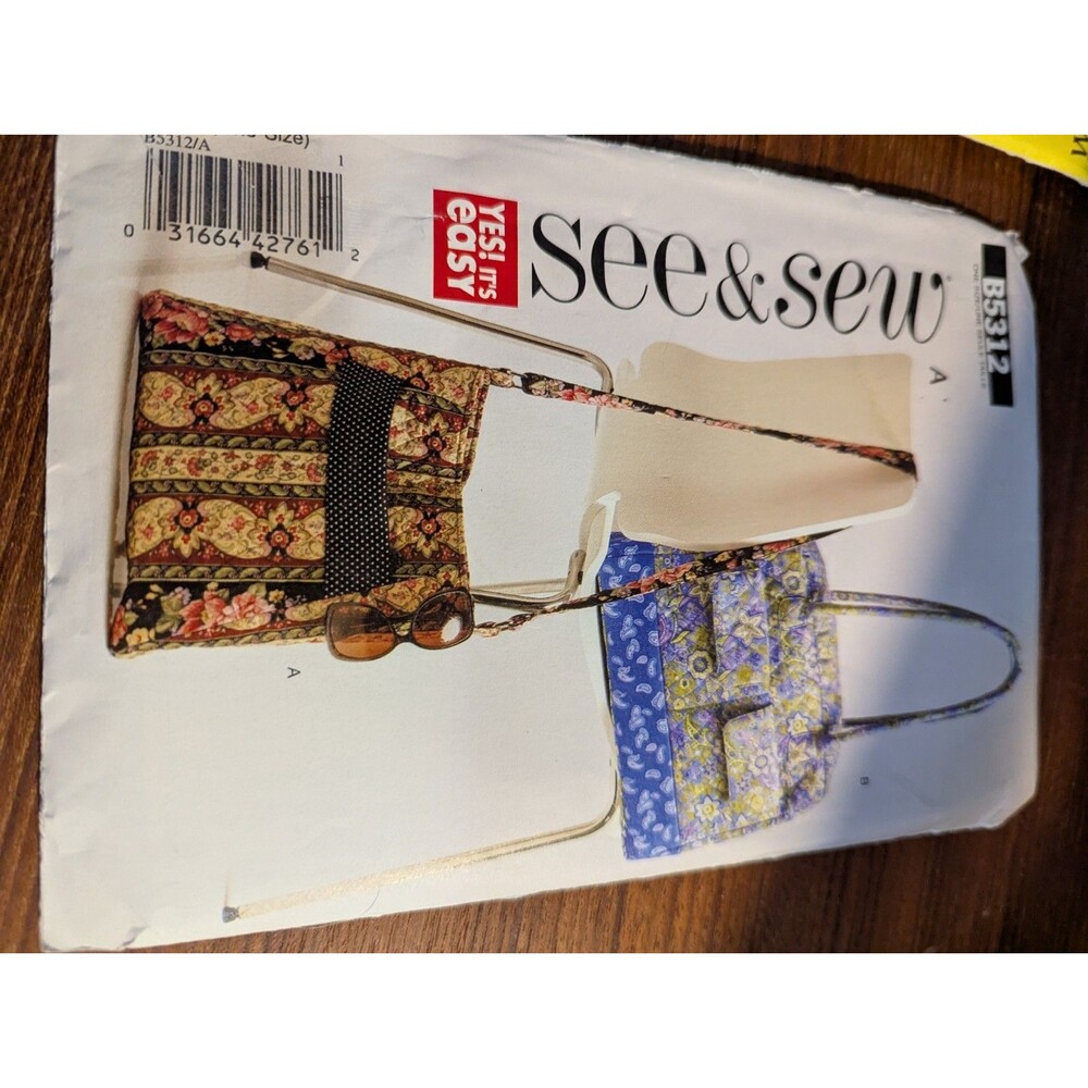 Uncut Butterick B5312 See & Sew Easy Bags
